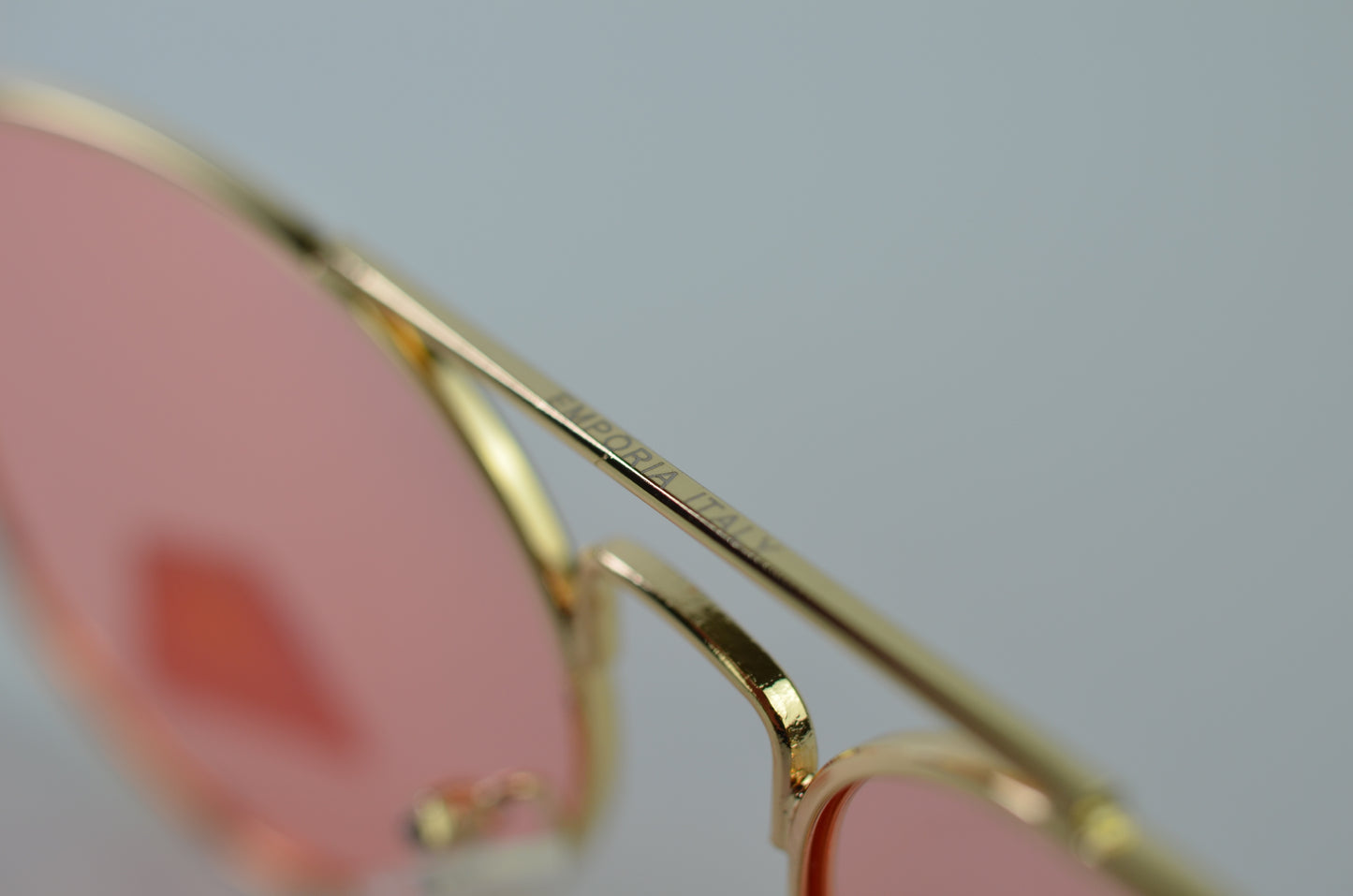 Emporia Itália - Série Aviator "DOCE", óculos de sol com filtro UV polarizados com estojo rígido e pano de limpeza, lentes de proteção solar de cor-de-rosa, armação dourada
