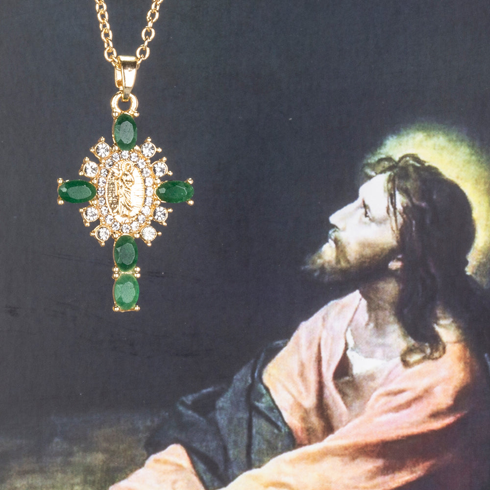 Pendente com Cruz de Esmeralda com corrente