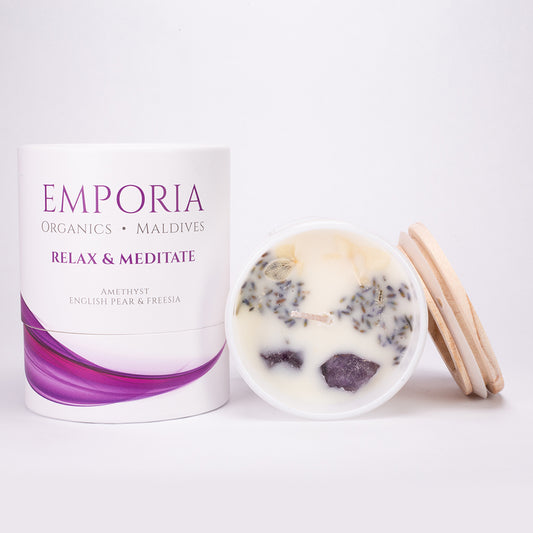 Emporia Organics MALDIVAS Vela de Vidro - RELAXAR & MEDITAR, com Ametista, aroma a pêra Inglesa e frésia, 100% cera de soja, 230g